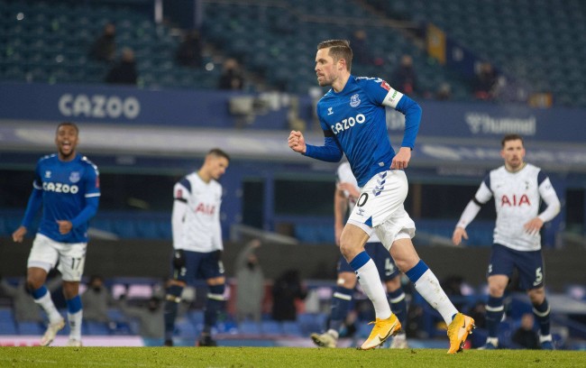 场上不仅仅 场上不仅仅